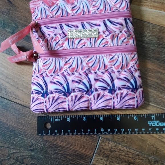 Simply Southern Mini-Cross Scallop Pattern Lightly Used - Picture 5 of 8